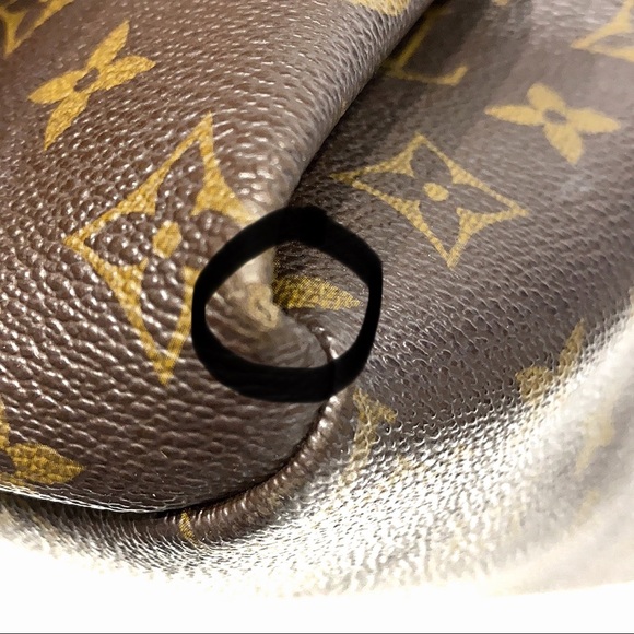 Louis Vuitton Monogram ARTSY MM - Picture 12 of 16